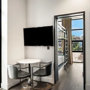 Waymore's & Casual Club Hotel